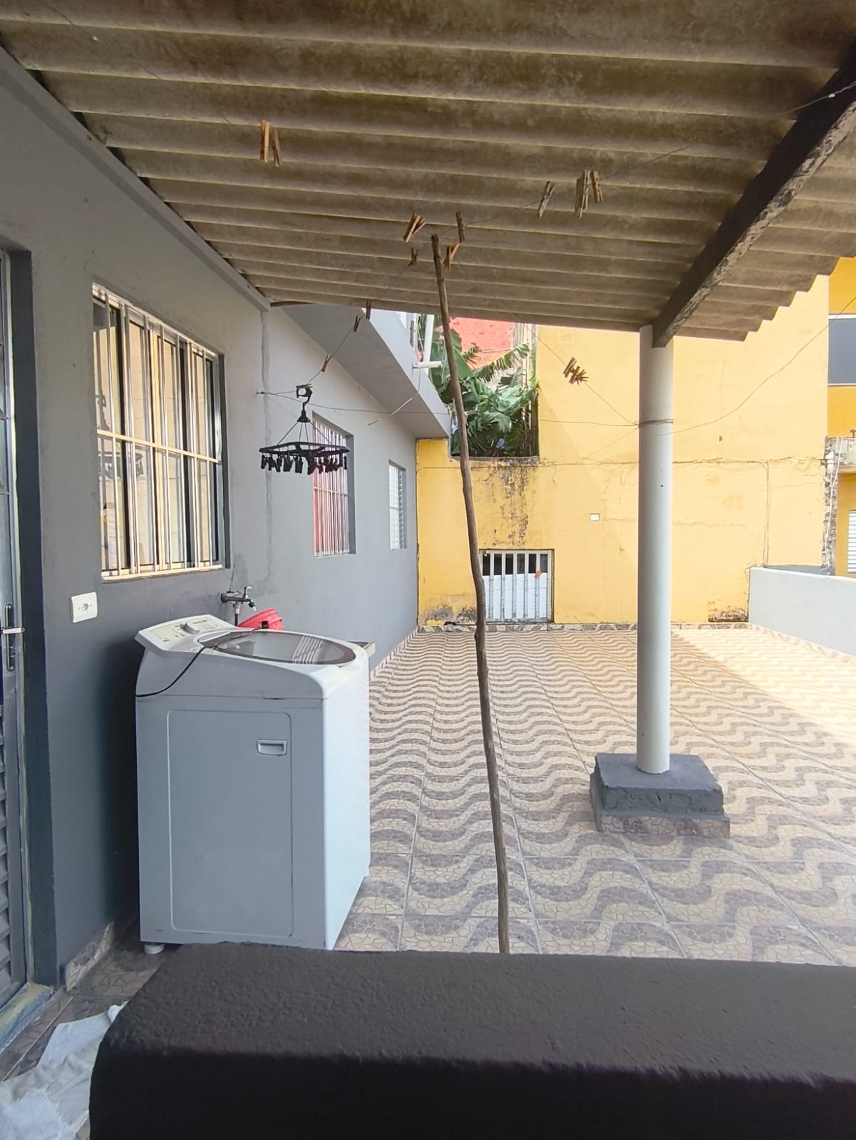 Sobrado a venda com 4 imóveis